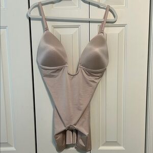SPANX Nude Bodysuit XL